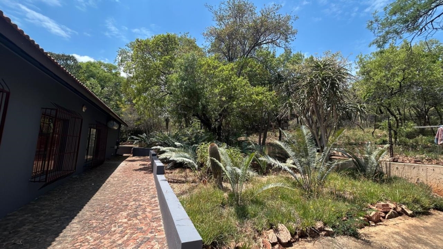 Commercial Property for Sale in Zuurplaat A H North West